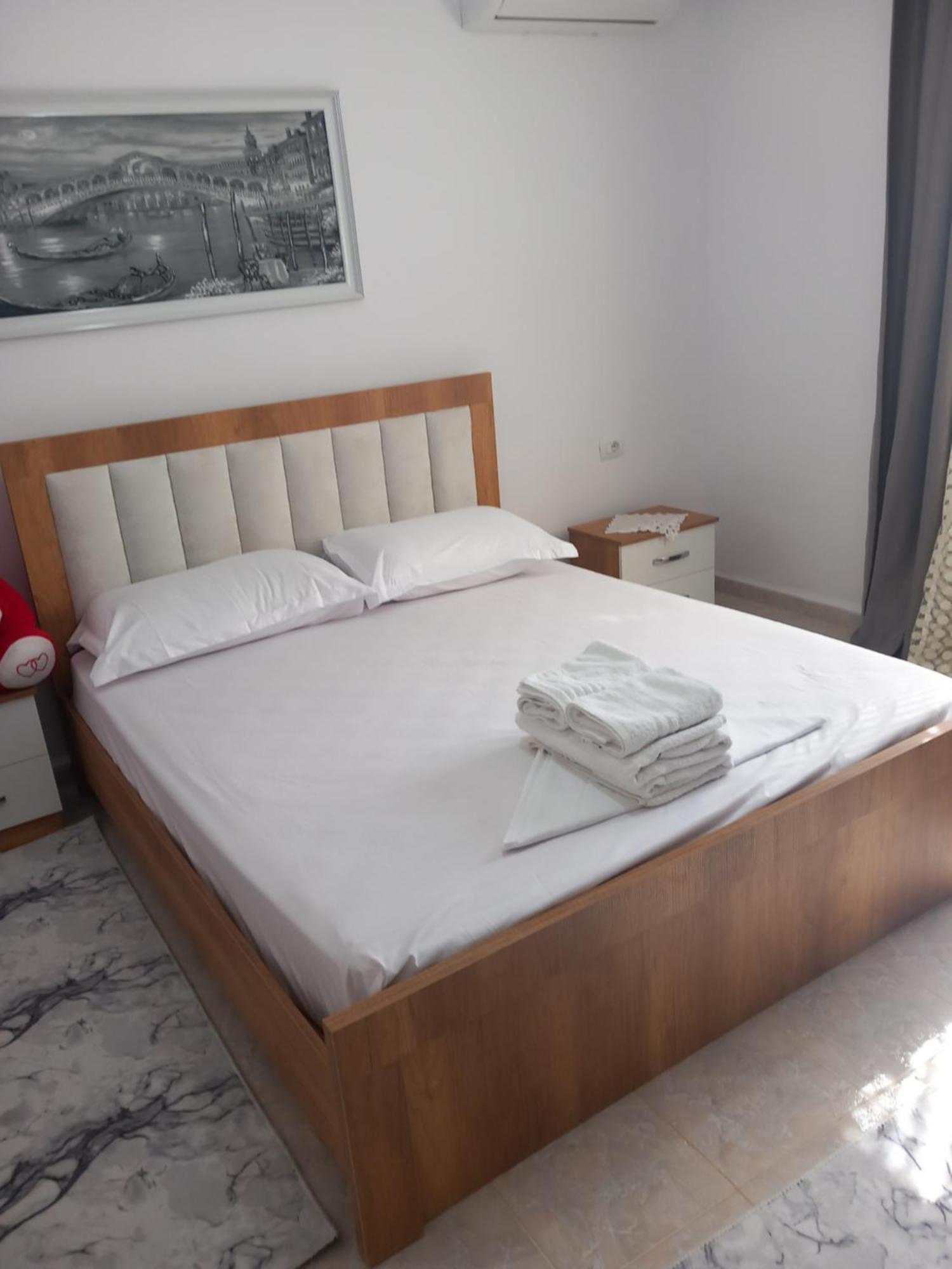 Eloid Apartment