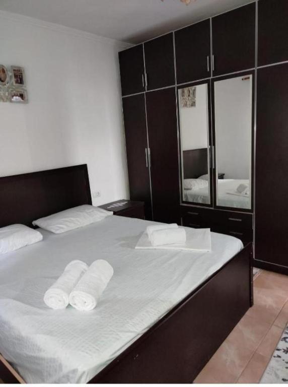 Eloid Apartment *